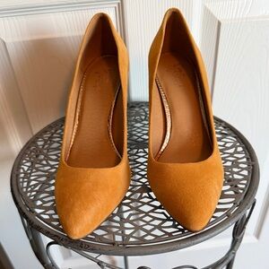 Crown Vintage Mustard Heels